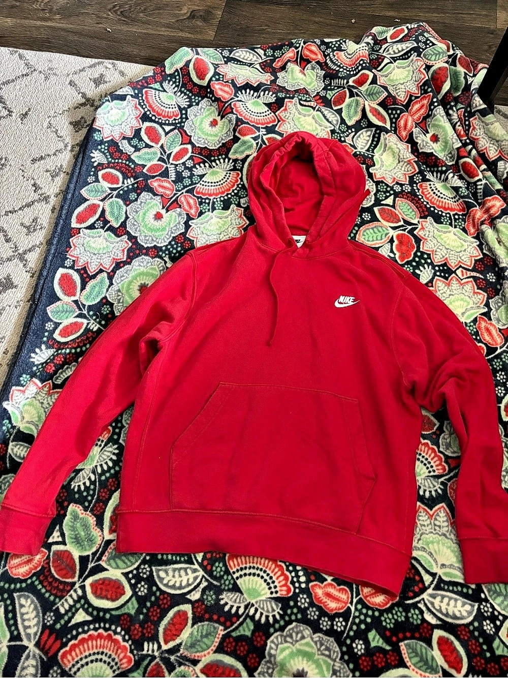 Nike Sportswear Club Fleece Pullover Hoodie Red